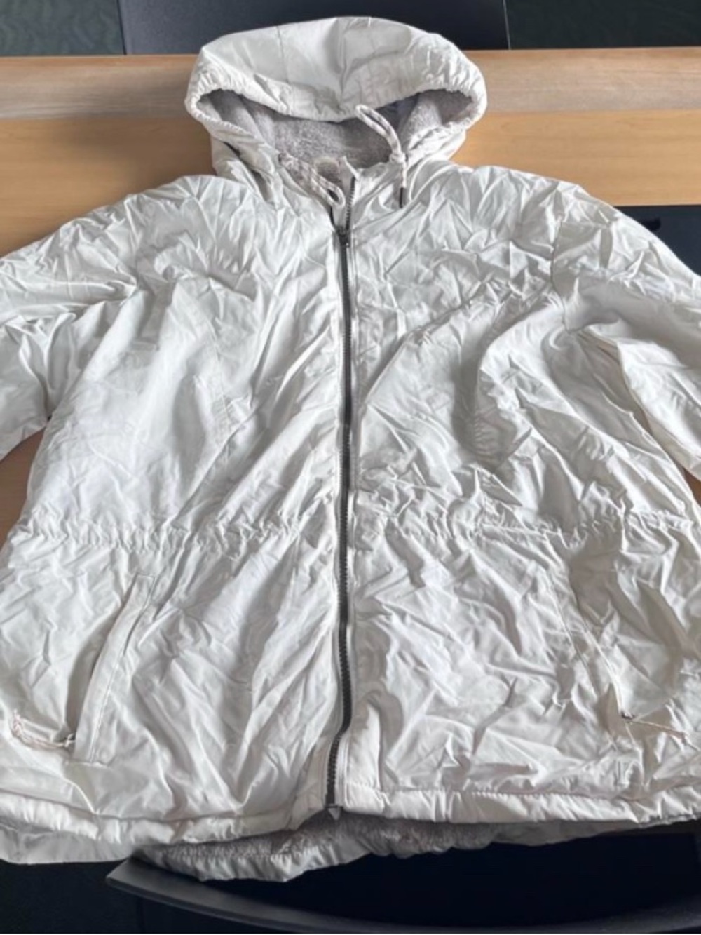 Avalanche Women's off White Hooded Puffer Jacket